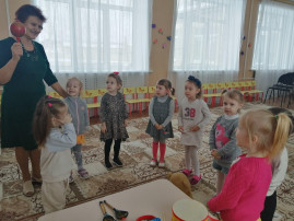"Веселый оркестр 🥁🪘🪇🪈🎺" "Веселый оркестр 🥁🪘🪇🪈🎺".