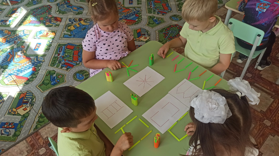 Игры со счетными палочками Игры со счетными палочками.