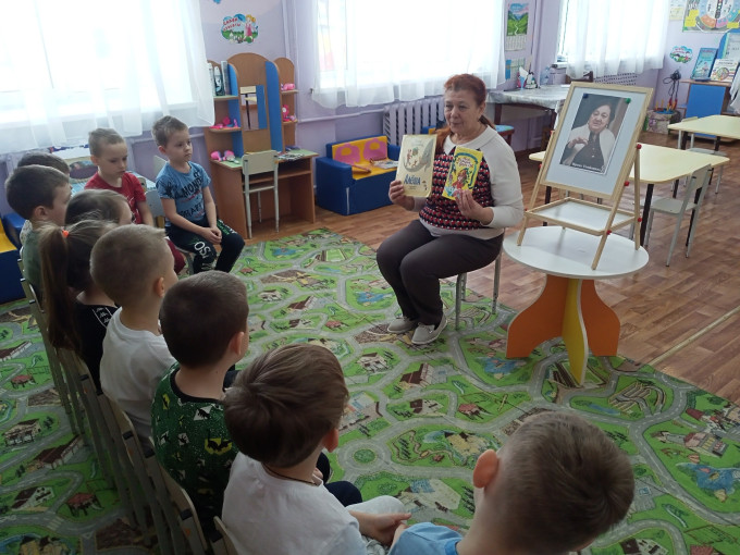 Всемирный день писателя Всемирный день писателя.